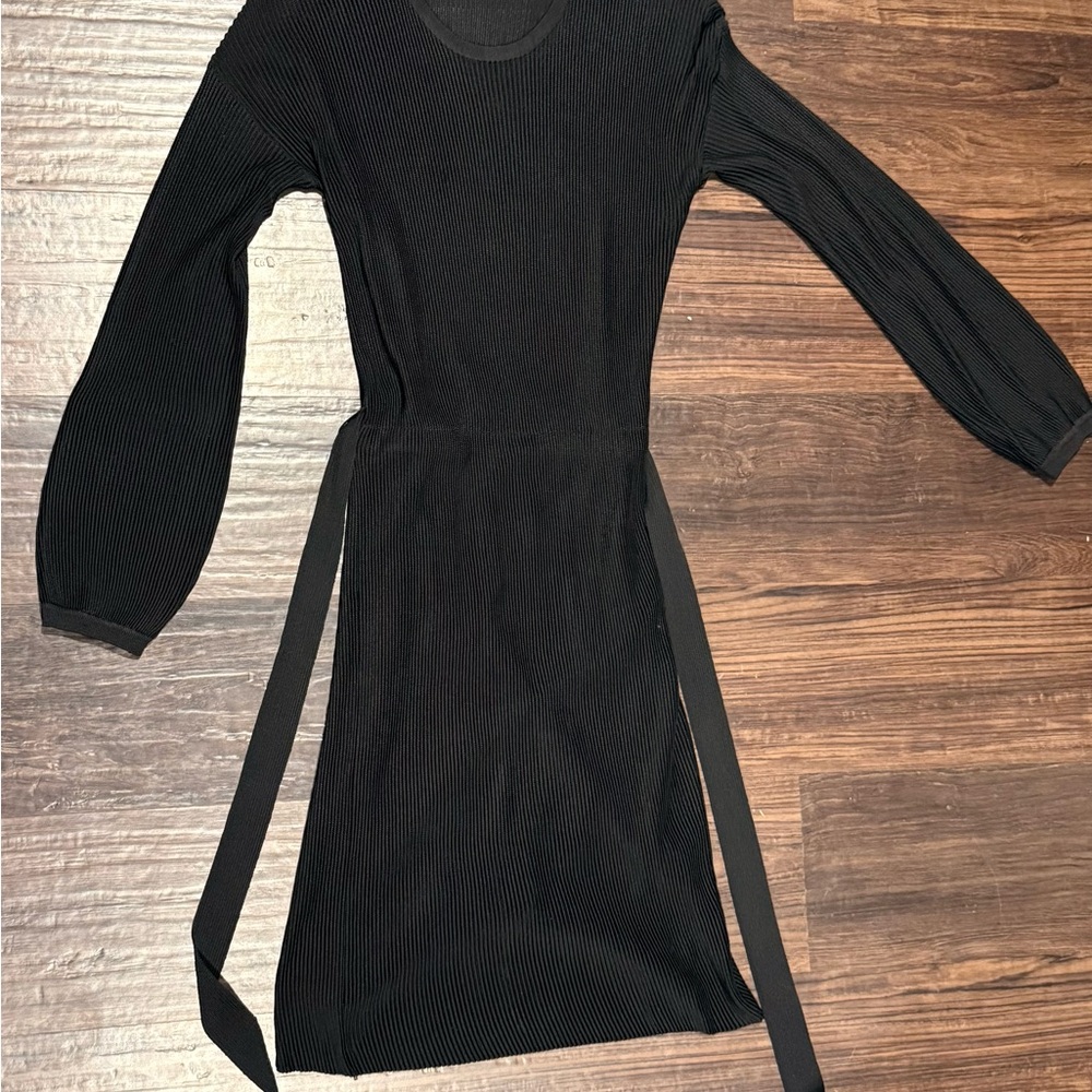 Chic Black Long Sleeve Dress